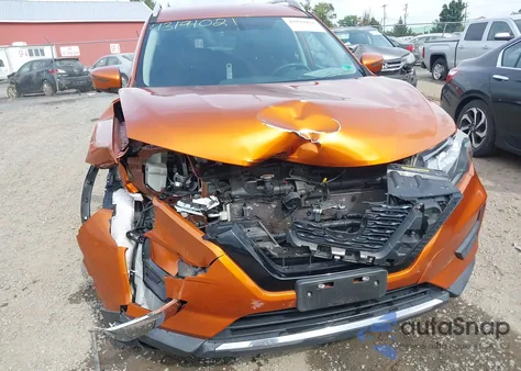 2018 Nissan Rogue Sv z USA, uszkodzony, nr VIN 5N1AT2MV9JC832798